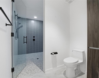 777 3rd Avenue N - Photo Thumbnail 13