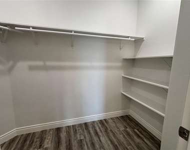 2049 Greenbriar Terrace - Photo Thumbnail 23
