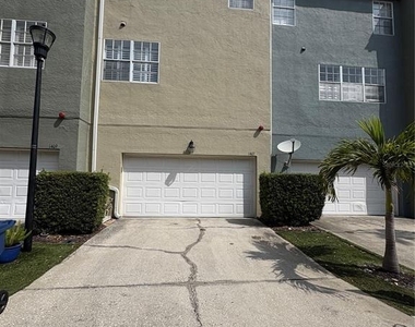 1407 Harbour Walk Road - Photo Thumbnail 28