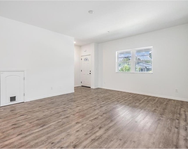 1264 Pierce Street - Photo Thumbnail 4