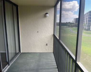 800 Cove Cay Drive - Photo Thumbnail 7