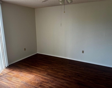 800 Cove Cay Drive - Photo Thumbnail 12