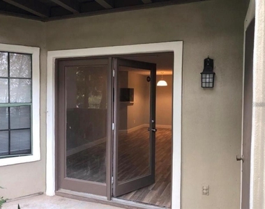 199 Afton Square - Photo Thumbnail 8