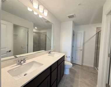 11411 Harborview Street - Photo Thumbnail 9