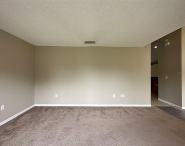 2932 Foraker Way - Photo Thumbnail 16