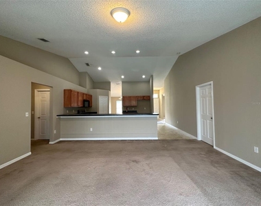 2932 Foraker Way - Photo Thumbnail 7