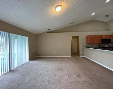 2932 Foraker Way - Photo Thumbnail 19