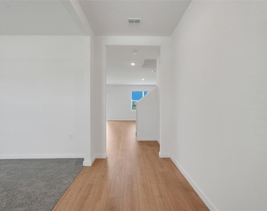 5252 Masser Road - Photo Thumbnail 11