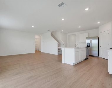 5252 Masser Road - Photo Thumbnail 15