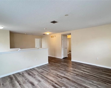 216 Verdi Street - Photo Thumbnail 28