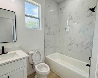 602 Desmoines Court - Photo Thumbnail 9