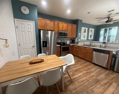 2672 Mayaguana Street - Photo Thumbnail 9