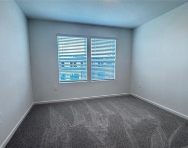 4967 Sw 83rd Place - Photo Thumbnail 10