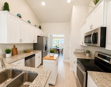 4869 Sw 115th Street - Photo Thumbnail 4