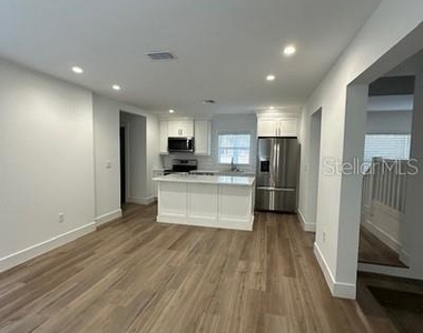 8422 Nw 2nd Street - Photo Thumbnail 11
