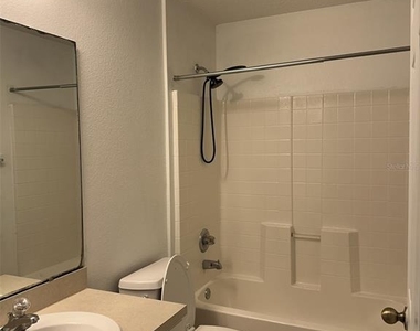 2149 N Normandy Boulevard - Photo Thumbnail 9