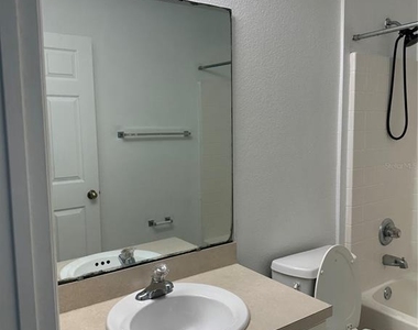 2149 N Normandy Boulevard - Photo Thumbnail 6
