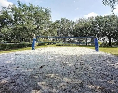 470 Lake Shore Parkway - Photo Thumbnail 34