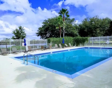 470 Lake Shore Parkway - Photo Thumbnail 35