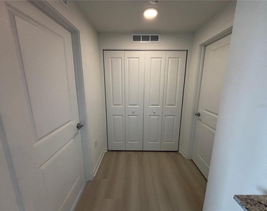 5563 Millenia Park Boulevard - Photo Thumbnail 14