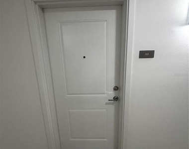 5563 Millenia Park Boulevard - Photo Thumbnail 11