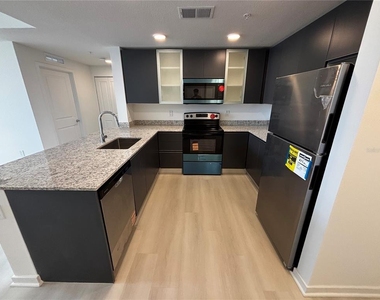 5563 Millenia Park Boulevard - Photo Thumbnail 35