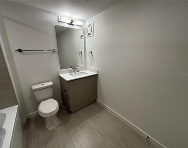 5563 Millenia Park Boulevard - Photo Thumbnail 16