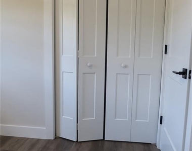 2709 Arc Drive - Photo Thumbnail 12