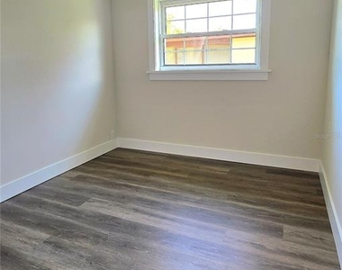 2709 Arc Drive - Photo Thumbnail 11