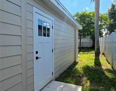 2709 Arc Drive - Photo Thumbnail 21