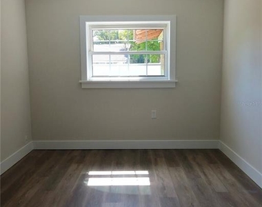2709 Arc Drive - Photo Thumbnail 13
