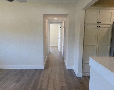 2709 Arc Drive - Photo Thumbnail 4