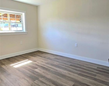 2709 Arc Drive - Photo Thumbnail 14