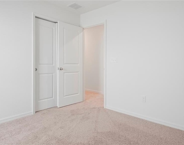 2942 Lavanda Drive - Photo Thumbnail 21