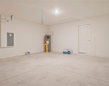 2942 Lavanda Drive - Photo Thumbnail 25