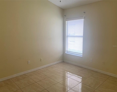 11941 Hatcher Circle - Photo Thumbnail 10