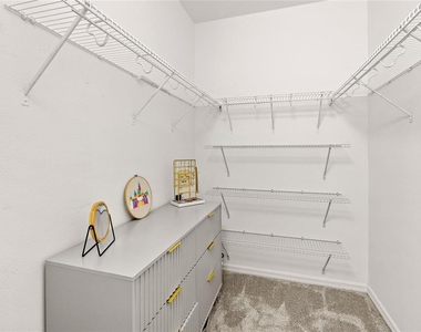 723 Marotta Loop - Photo Thumbnail 18
