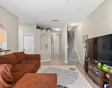 723 Marotta Loop - Photo Thumbnail 8