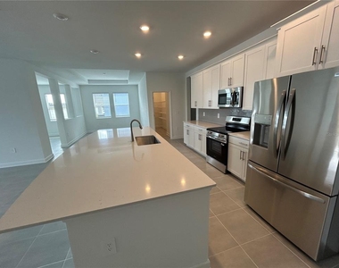 3008 Ella Way - Photo Thumbnail 9