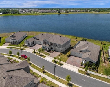 3008 Ella Way - Photo Thumbnail 2