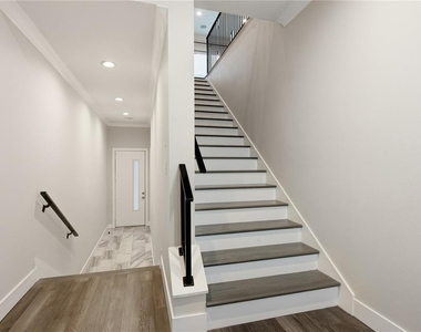 4910 W Mcelroy Avenue - Photo Thumbnail 14