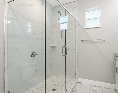 4910 W Mcelroy Avenue - Photo Thumbnail 40