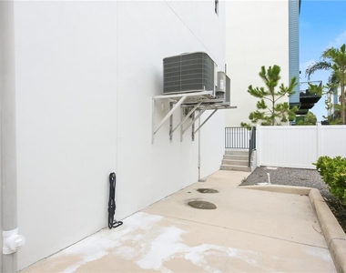 4910 W Mcelroy Avenue - Photo Thumbnail 7