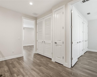 4910 W Mcelroy Avenue - Photo Thumbnail 32