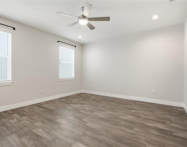 4910 W Mcelroy Avenue - Photo Thumbnail 36