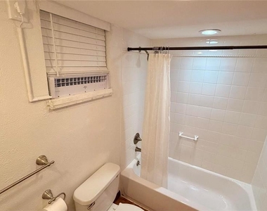 406 Nw 68th Avenue - Photo Thumbnail 6