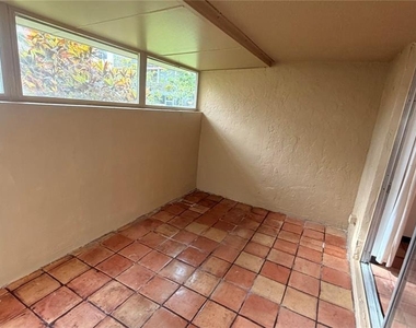 406 Nw 68th Avenue - Photo Thumbnail 12