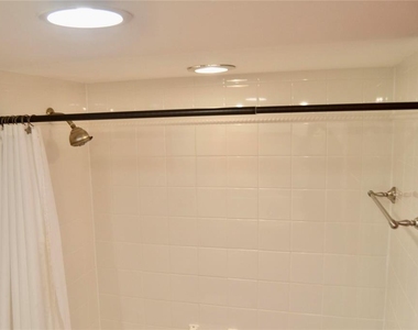 406 Nw 68th Avenue - Photo Thumbnail 5