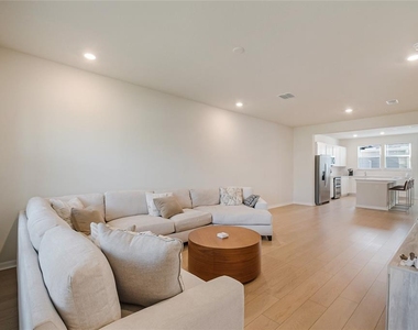 6938 Reverie Park Avenue - Photo Thumbnail 8