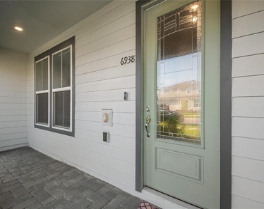 6938 Reverie Park Avenue - Photo Thumbnail 7